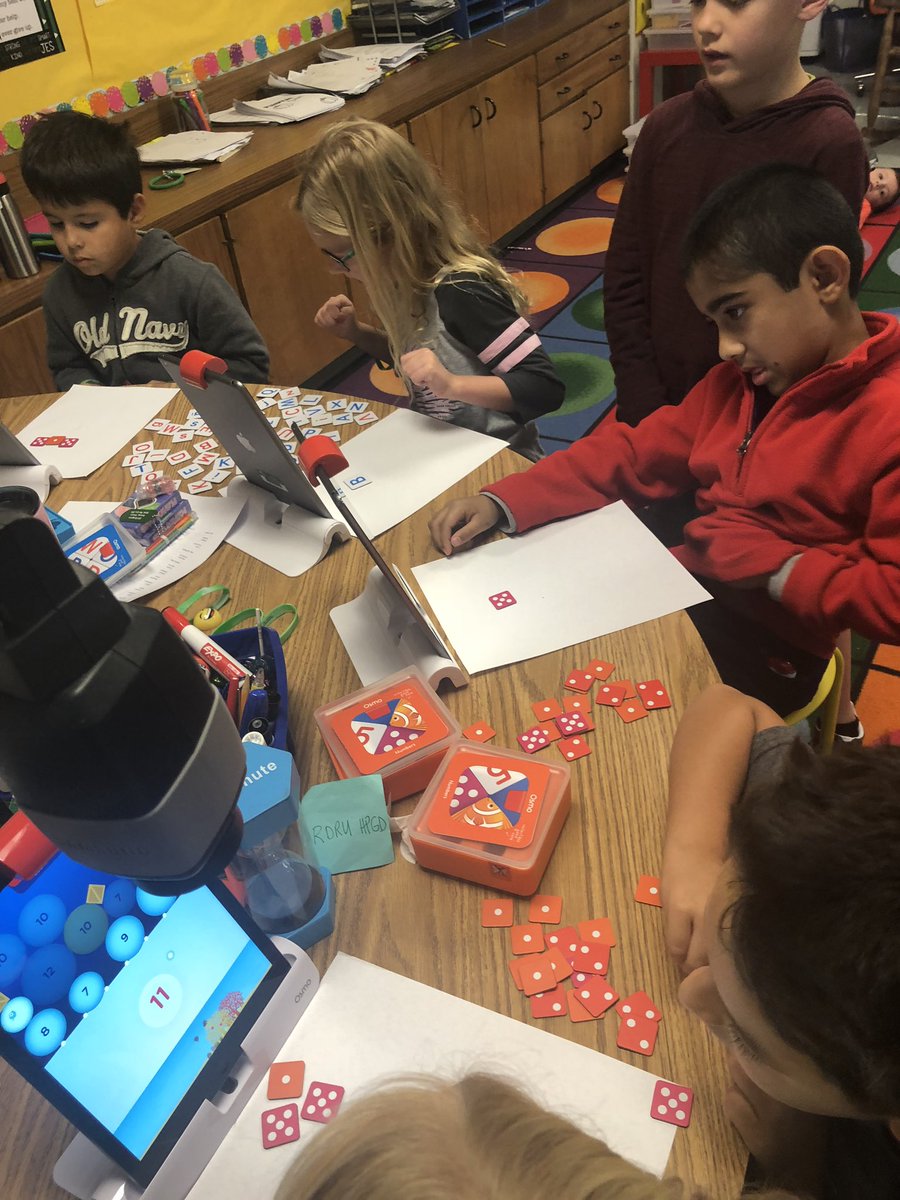 Lindsay Little tweet media