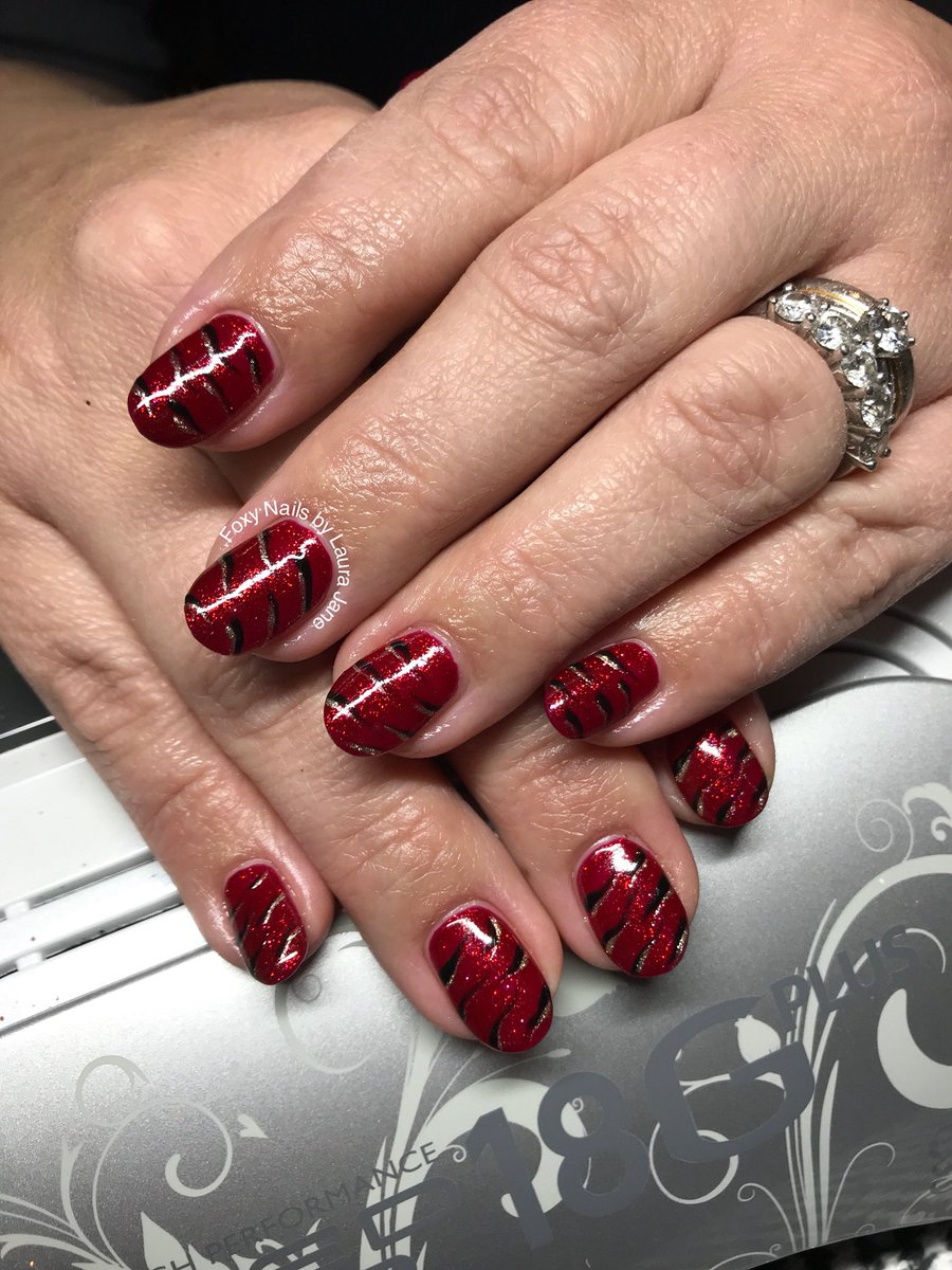 LauraJaneMitch's tweet photo. @Gelish @NailHarmonyUk #polygel #gelishpolygel #polygelnails #nailharmonyuk #nailharmony #polygelenhancements #polygelinfills #polygelextensions #squeezesliceroll #autumnnails #fallnails #foxynailsbylaurajane #laurajanemitchell https://t.co/6JZqWVDuh1