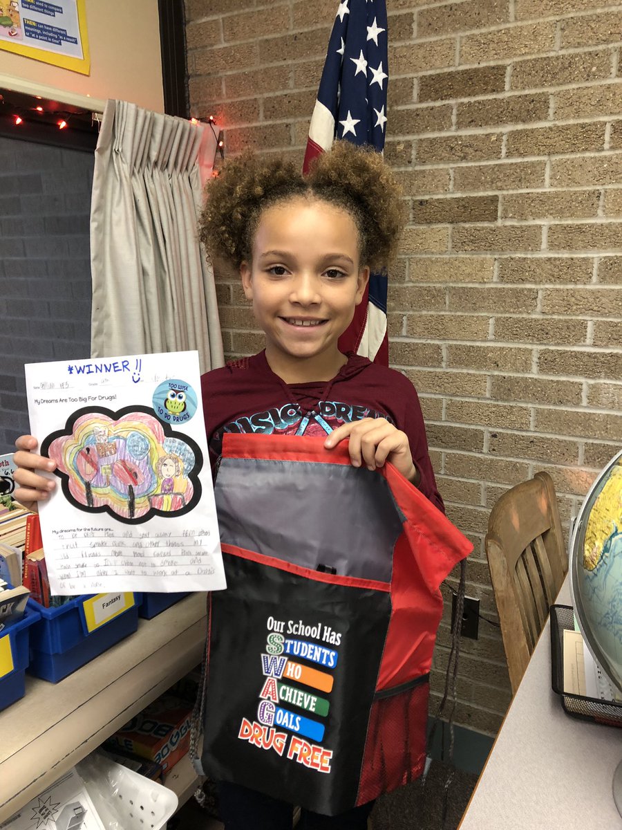 CrimGrade4BGCS's tweet photo. Red Ribbon Week poster contest! @francis_scruci @KaraffaAlyssa https://t.co/uWqmuoZ5AY