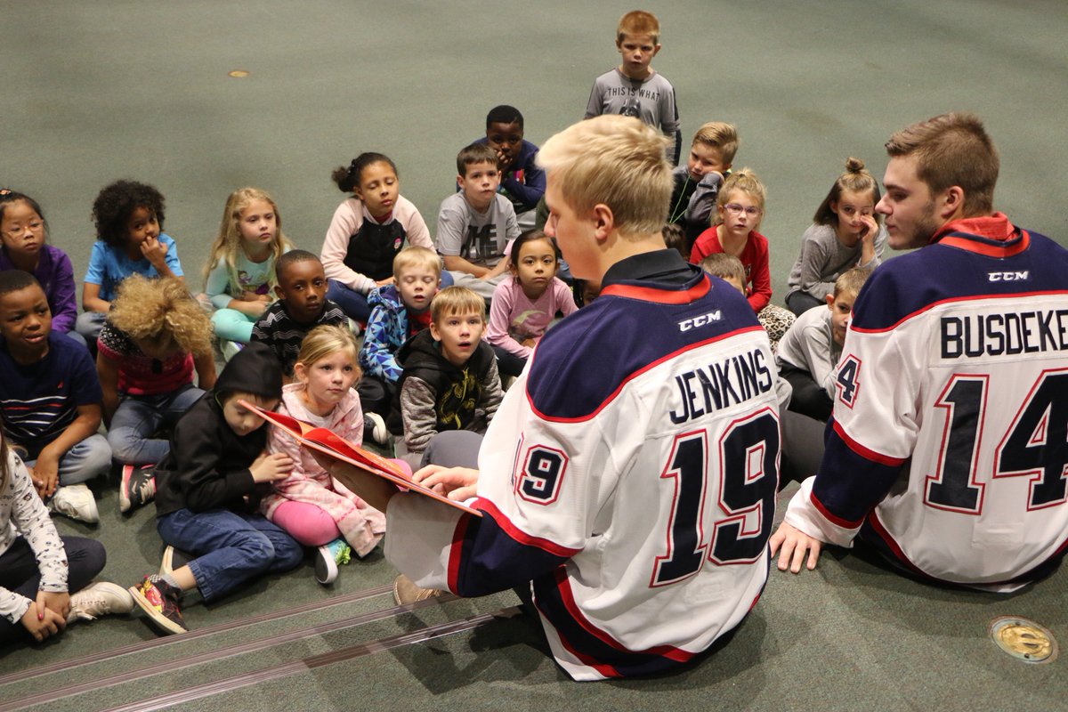 SpiritHockey's tweet photo. #SpiritInTheCommunity
October 16th Saginaw Spirit Players; @JenkinsBlade and @dbuzzy14 visited Sherwood Elementary School to read our favorite book, My First Book of Hockey!
Special Thanks to Moeller Builders for participating in the Saginaw Spirit Adopt-a-School Program! https://t.co/2Jj7NTCbkr