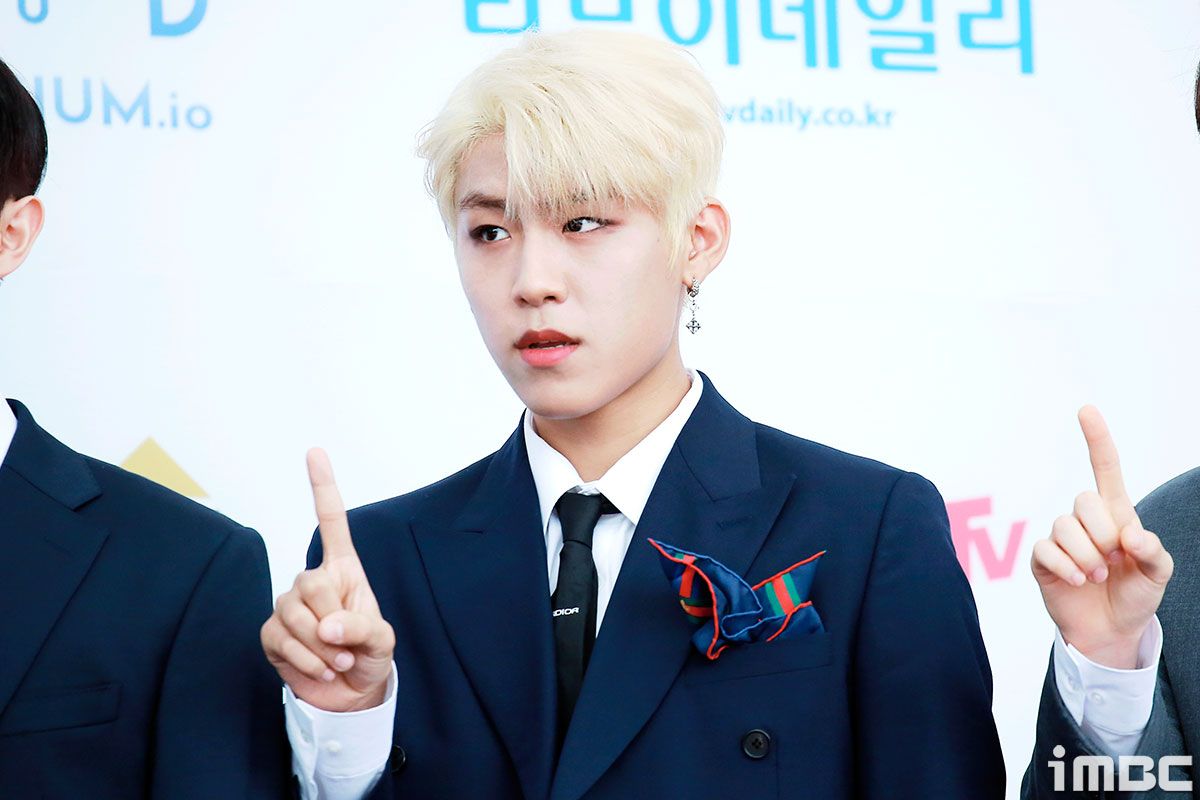 갓woojin tweet media