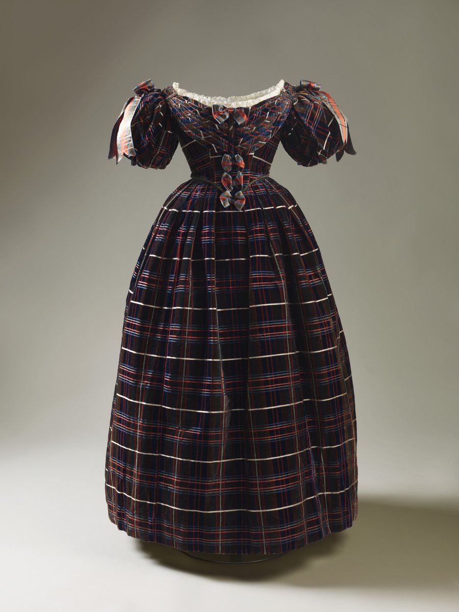 HRP_learning's tweet photo. Victoria and Albert adopted the royal tradition of wearing tartan on royal visits to Scotland from George IV, and spread the trend throughout England and France. 

Explore Scotland's influence on royal style in #FLRoyalFashion: https://t.co/wrhtV1vQ8T 

Image courtesy of @RCT https://t.co/ITOMVWA3zE