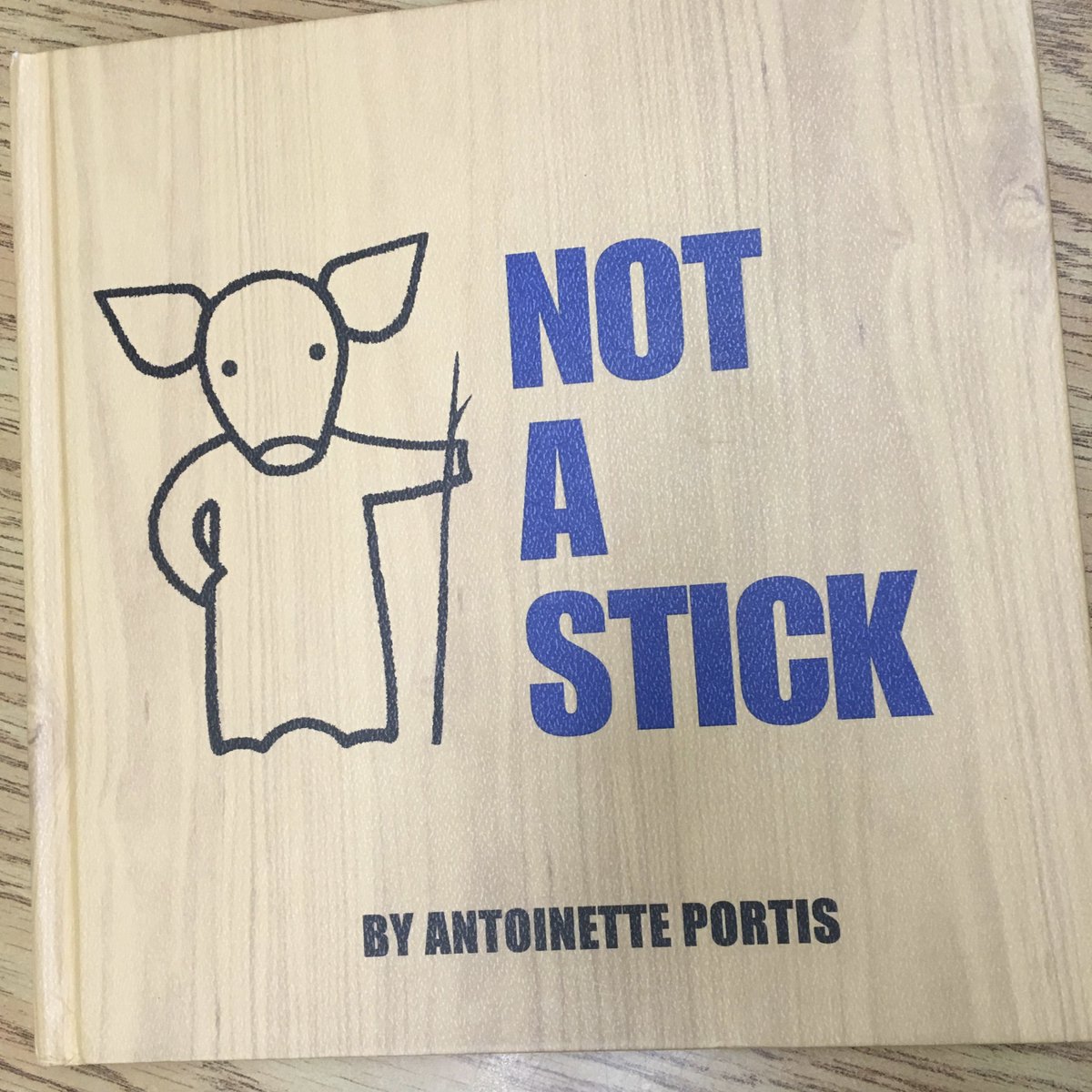 Ms_EMcCann's tweet image. These two fantastic #mentortexts provided the perfect inspiration for our #circlegame! 😊 #zendoodles #creativelycalming