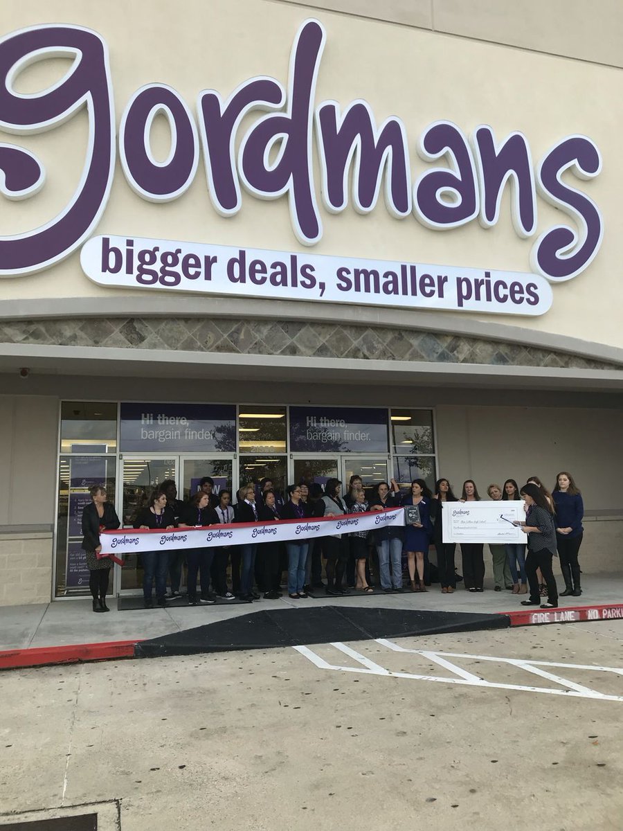 KleinISD's tweet photo. Thank you to our new community partner,@gordmans for their donation to the @KleinCollins student leadership group. Your support will help provide incentives for attendance so that our students are prepared for their purpose! https://t.co/c1didMvoZJ