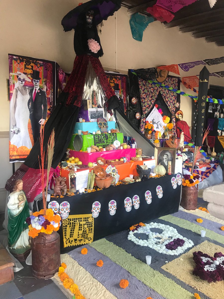 Cbta312's tweet photo. Altar de muertos https://t.co/wqVldWsytf