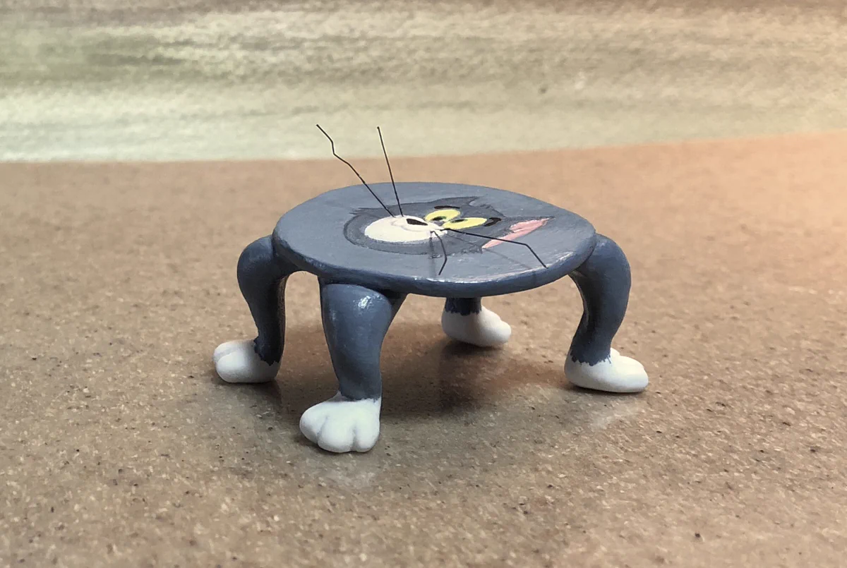 まるで本物そっくり！金床にぶつかってテーブルみたいになったトムを作ってみたｗｗｗ