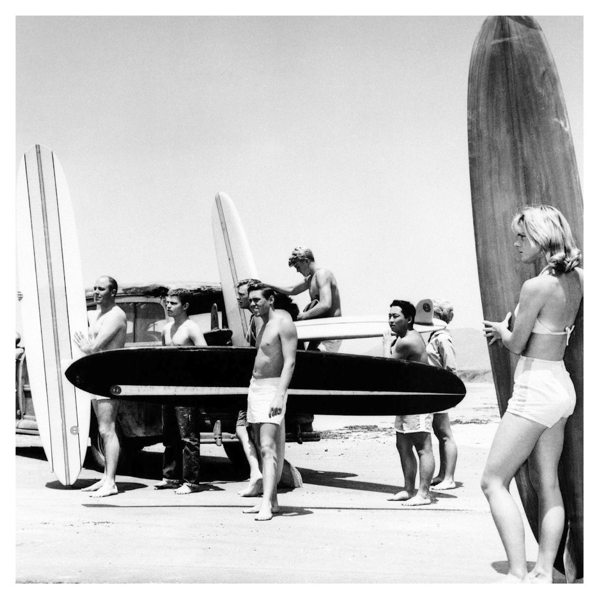 StrongBoalt's tweet photo. #tbt 🏄‍♂️🏄🏻‍♀️ Malibu, 1961 via @life
https://t.co/Q45Ny2N6zT https://t.co/PvLKDtoYhl