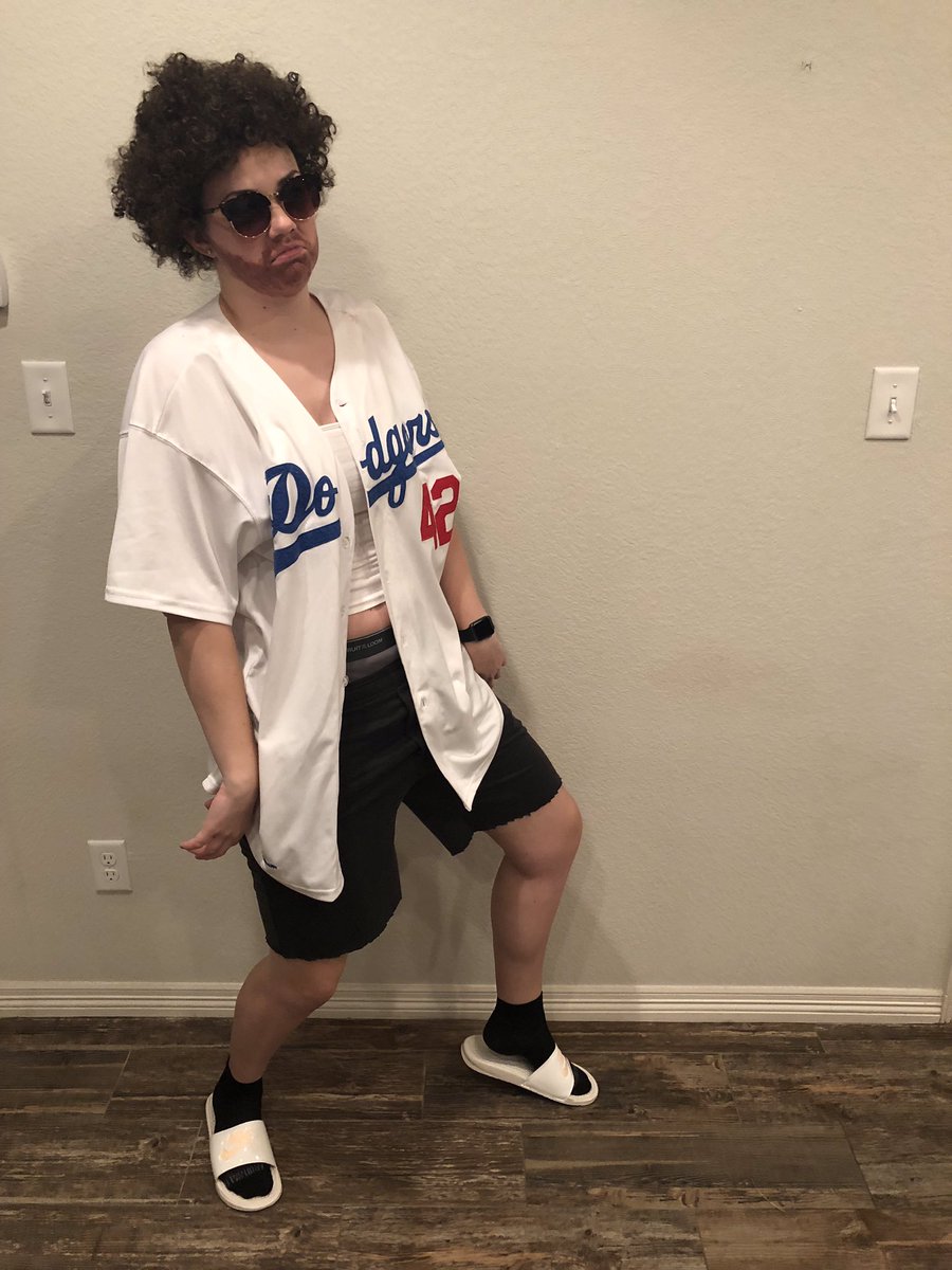 audradothurd's tweet image. just out here tryna #savedatmoney @lildickytweets