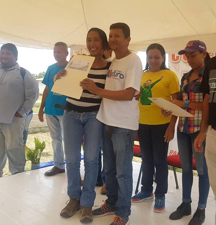 eligraterolbarr's tweet photo. Aún con la guerra económica, el presidente @NicolasMaduro atienden a su pueblo, cojedes te ama..@ViviendoCojedes https://t.co/DdEiI5tBMN