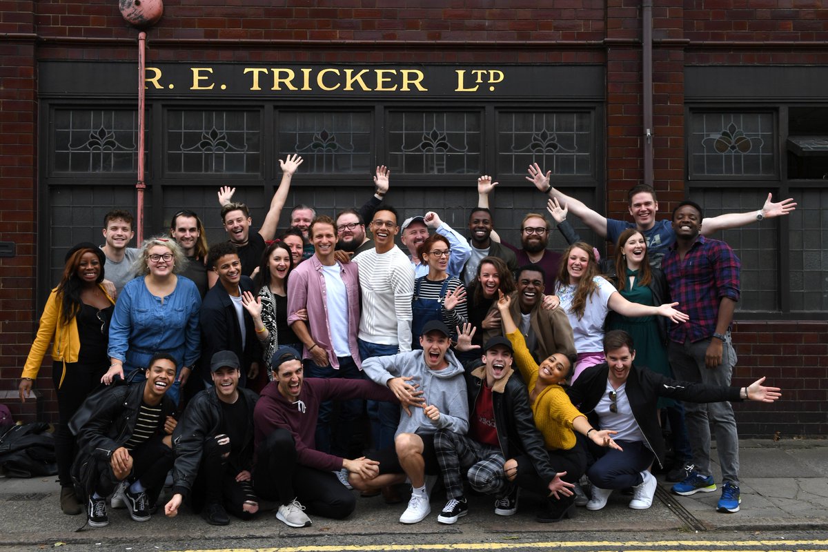KinkyBootsUK's tweet photo. Before they hit the road, we took our #KinkyBootsTour cast to visit the @TrickersShoes factory back home in Northampton! 👞
Someone had to teach 'em how to ACTUALLY make boots!!! 👠😘 #TBT https://t.co/gHDTYzR99s