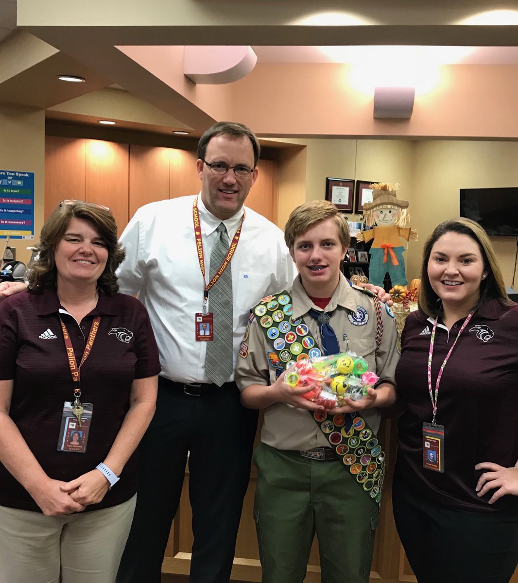 PelionCounselor's tweet photo. Thank you Jacob for creating sensory packs to share with students with autism!⁦@PelionPanthers⁩ ⁦@bryhearn⁩ ⁦@tracidholcomb⁩ ⁦@ahart232425⁩ #PelionPride #EagleScout https://t.co/N5c8NVqHBf