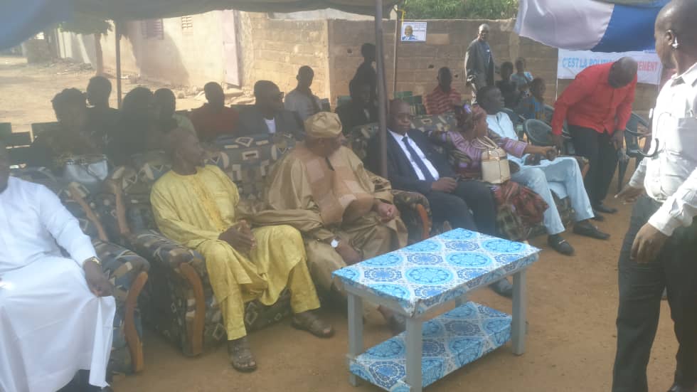 RpDM_COM's tweet image. Kalamban Coura hier, Dr. Cheick Modibo Diarra, Président du #RpDM a rendu une visite de courtoisie et de remerciement à la coordination des chefs de quartier, la coordination des imams, aux commerçants ainsi qu'aux associations amies de la coalition #CMD2018
