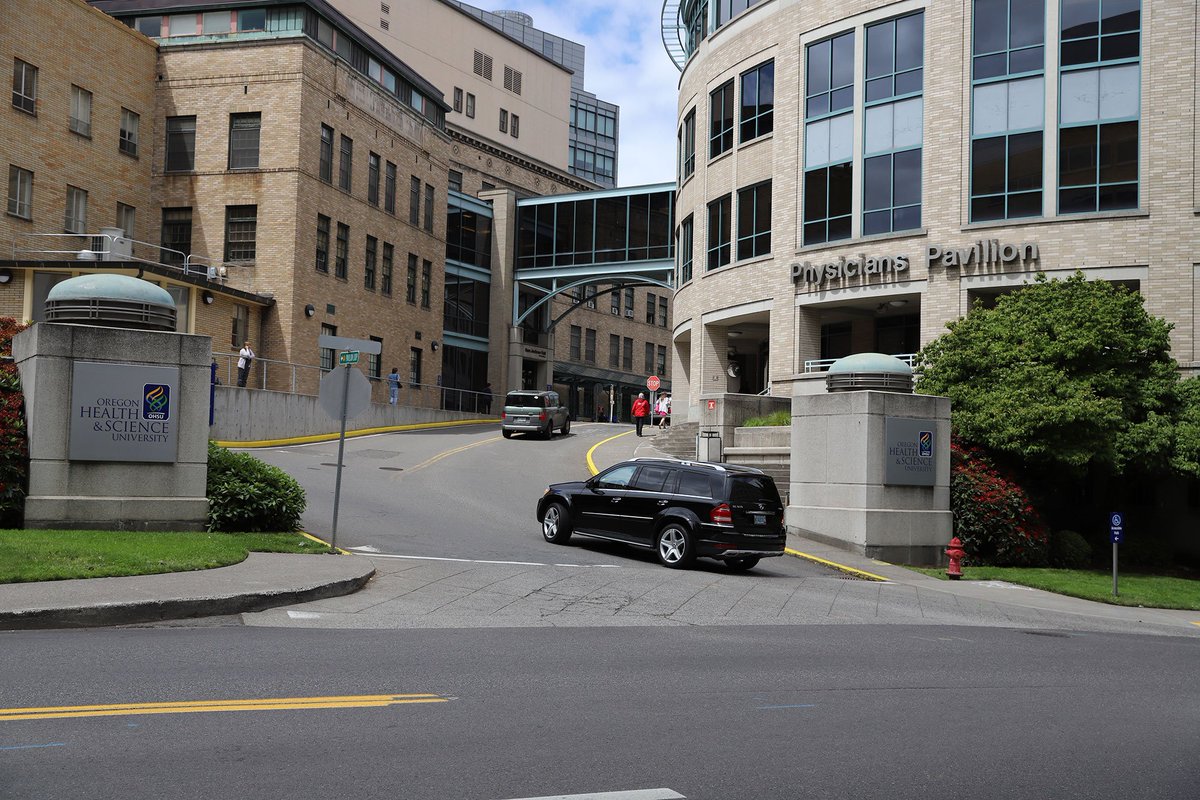 oregonmetro's tweet image. A light rail stop serving Marquam Hill would benefit patients and employees from the @SWCorridor who have to pass the hospitals by and double back from downtown #Portland. @OHSUnews  oregonmetro.gov/news/southwest…