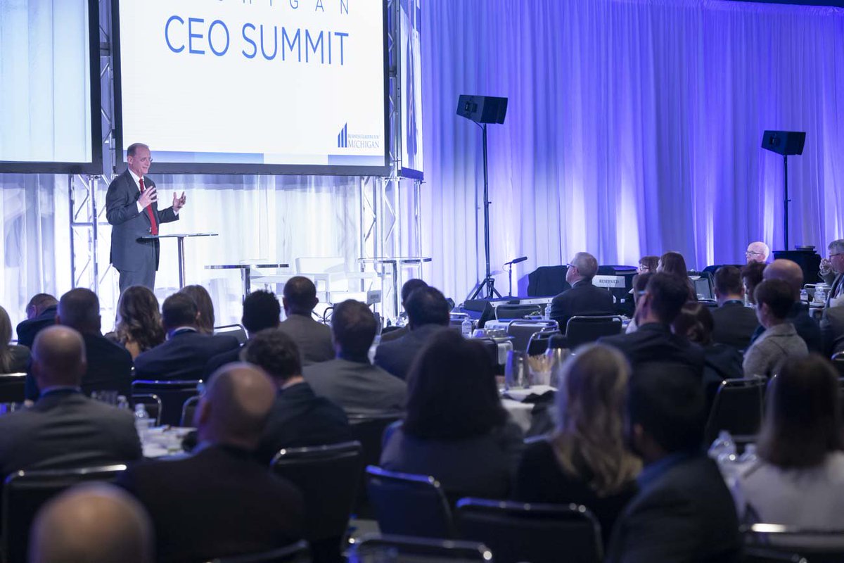 BusLeadersForMI's tweet photo. “Our responsibility is to be America’s railroad.”  

Thank you Richard Anderson (@Amtrak) for speaking today on what we can do as business leaders to prepare for what’s next. #MICEOSummit https://t.co/7IOdeIlA50