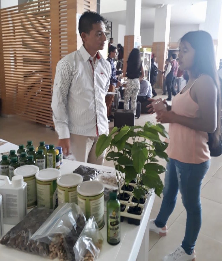 PROPAIS's tweet photo. Empresarios y emprendedores del programa de inclusión en los mercados, #PROIM, y de la Precooperativa #Redi ofertan sus productos agroindustriales y de moda en @PopayanLibro, un espacio para el arte, la cultura y el desarrollo empresarial @PROPAIS @PTPColombia @MincomercioCo https://t.co/jGA0C3uo1f