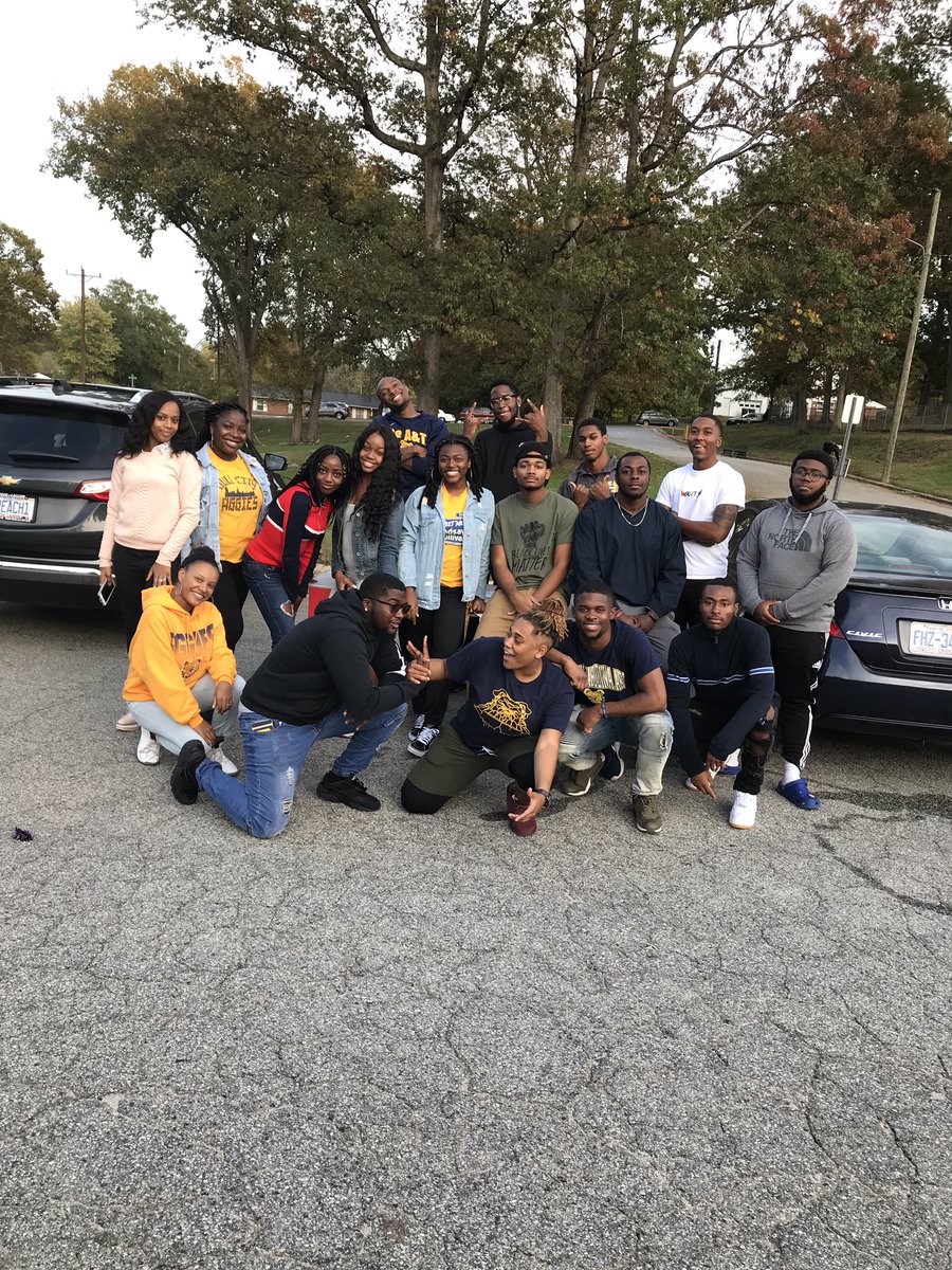 AroundJBow's tweet image. Mission S.O.S. was a success on Halloween‼️

Bull City Aggies Trunk or Treak🎃✨ 

@DurhamAggies #NCAT #BCA #ServiceOverSelf