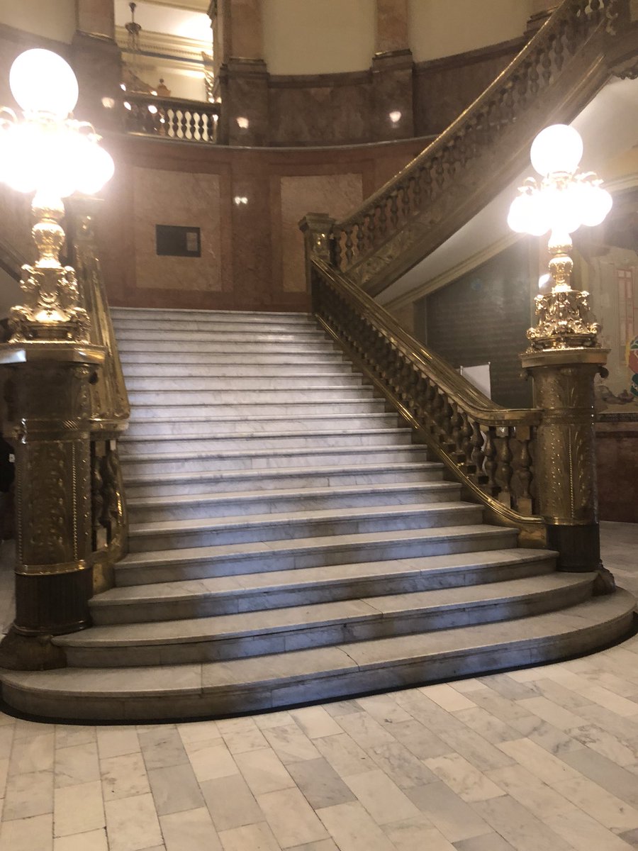 Jason11122545's tweet photo. Stair way to heaven? https://t.co/8oLtbyyP0X