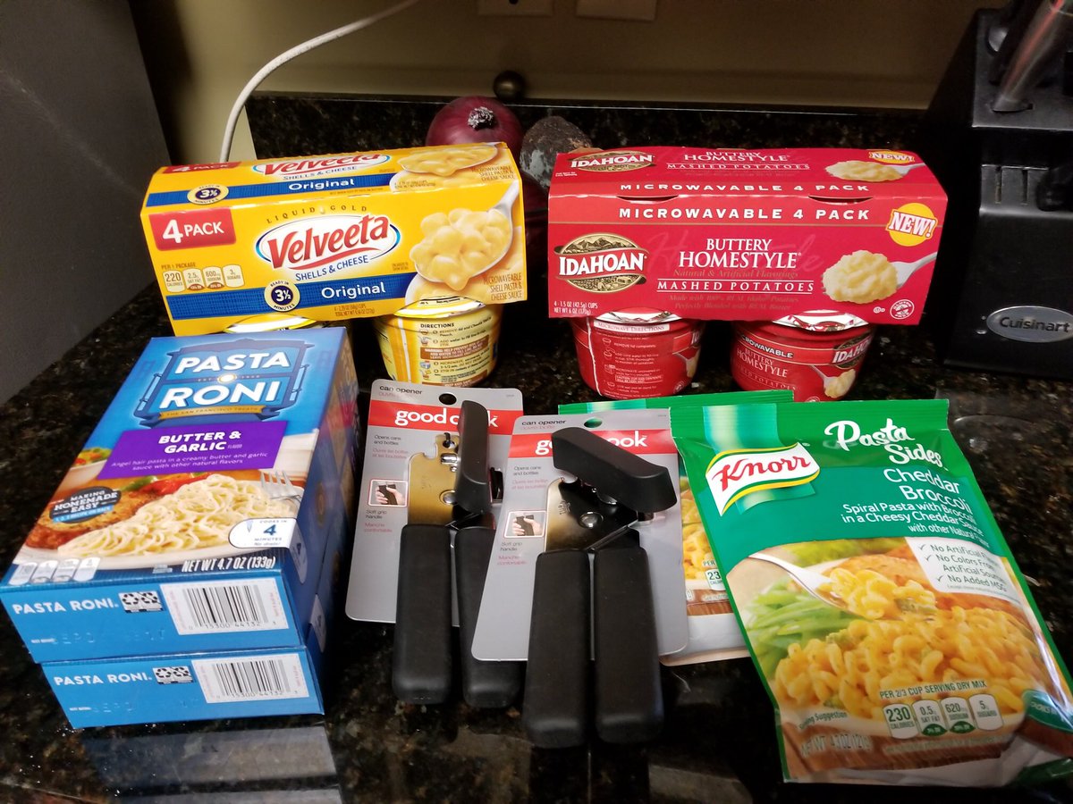 RaginCajunsVB's tweet photo. Fundraiser Alert 🚨 If you wish to donate to Campus Cupboard bring anything but cans to the volleyball match tomorrow night 🏐          RAFFLE TICKETS = 1$ at the door 🎟
If you bring a can opener you will receive 2 free raffle tickets! 
See you tomorrow Nov 2nd 6:30 pm 🤟🏼⚜️ https://t.co/y5QJnZXmfk