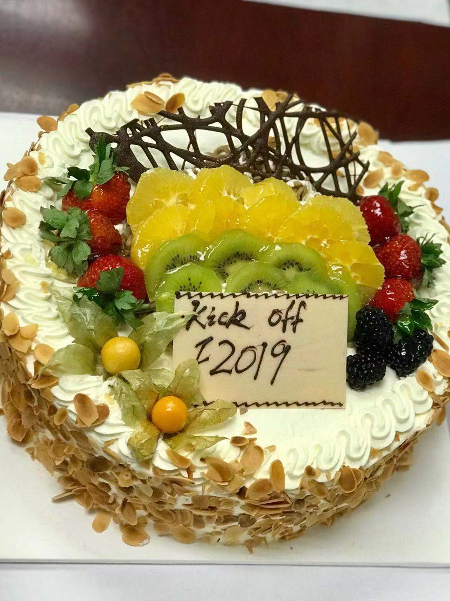 There is nothing better than kicking off F19 with a yummy cake, Way to go TEAM RMO #ProudtoworkatBMO #beingbmo
@BrazinhaIlda <a href="/AminSunderji/">Amin Sunderji</a> <a href="/bmobonner/">Michael Bonner</a> <a href="/LittlePingEr/">Ping</a>