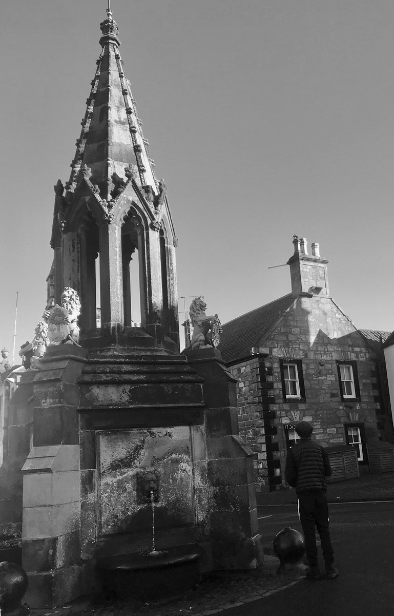 Emmachoumar's tweet photo. Real @Outlander_STARZ addicts will catch it...
Happy Halloween 👻
#lookingforghosts
#searchingforjamie
#VisitScotland https://t.co/Hvjp9OnsDl