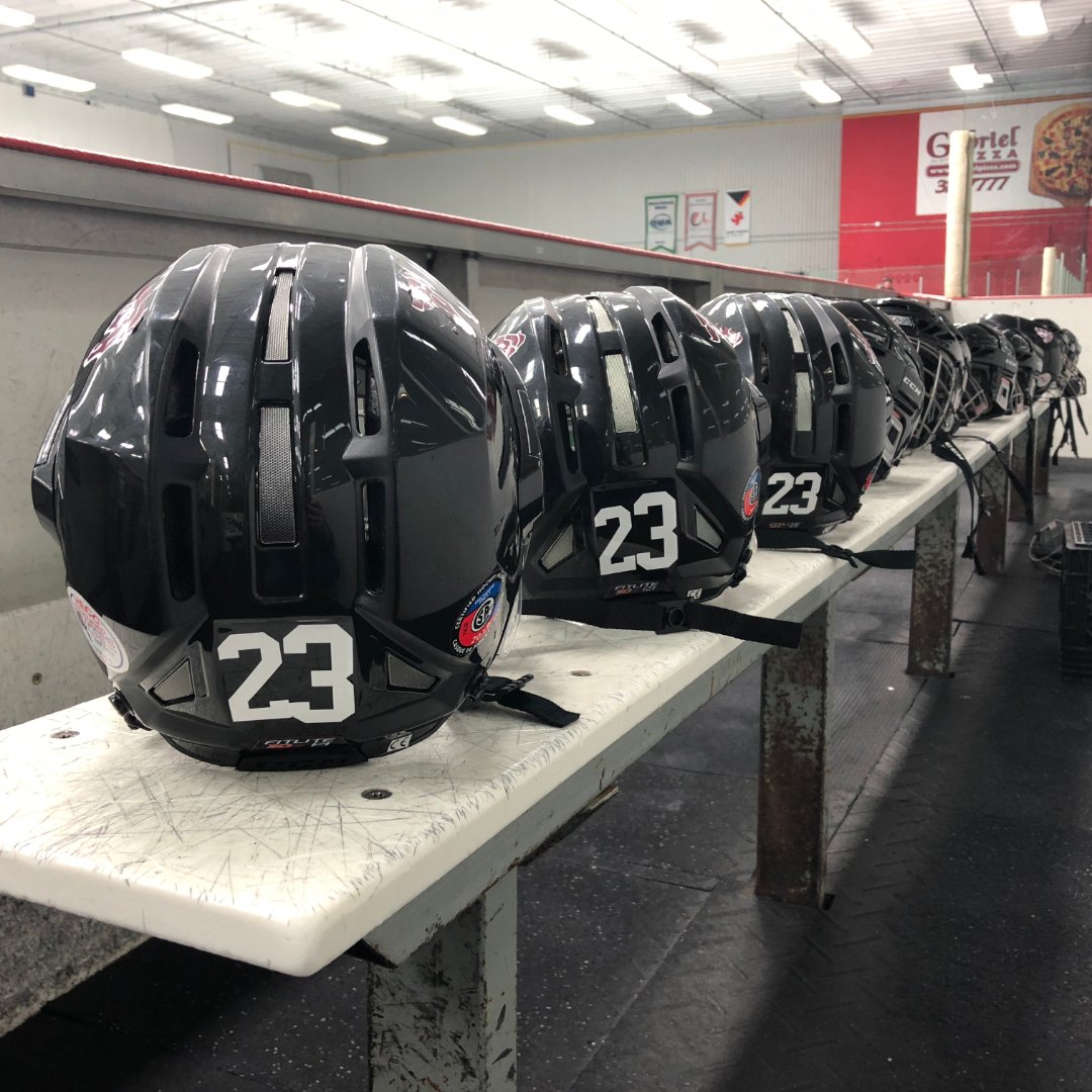 GeeGeesWHOC's tweet photo. Thank you to everyone that took a moment to offer support to our hockey program yesterday. We’ll be thinking of Melisa tonight, and honouring her memory moving forward. 💛
#MELon3 #123MEL https://t.co/b2D2YmSXxz