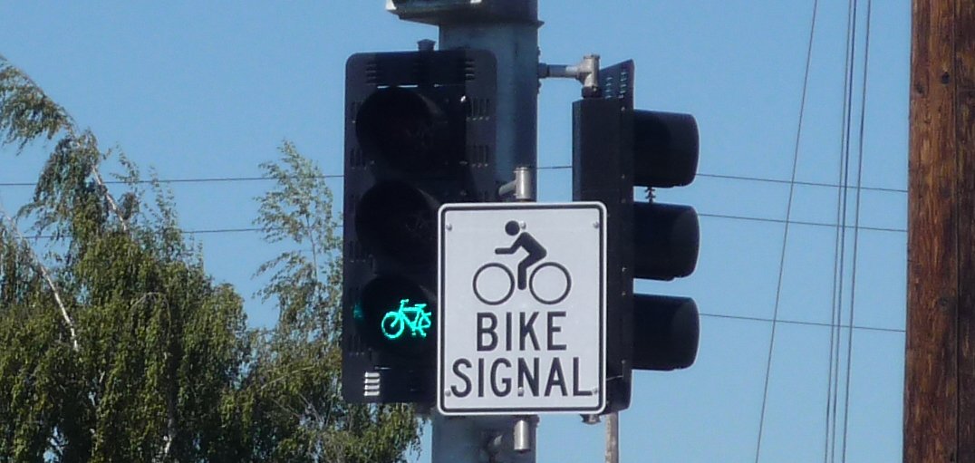 TRECpdx's tweet photo. In a new study funded by the National Cooperative Highway Research Program (NCHRP), @CMonsere and @sirishak of @psu_research will work with @dshurwitz of @OregonStateCCE and @tooledesign to identify gaps in driver comprehension of
#BikeSignals. https://t.co/C7k8OQov7l https://t.co/sMeOQ6Hqlv