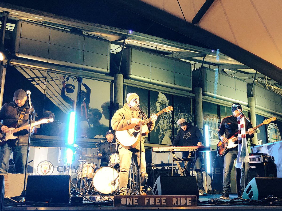 Back on the City Square stage, <a href="/OneFreeRide/">One Free Ride</a>! 

What a band... 🙌 #CitySquareLive #ManCity