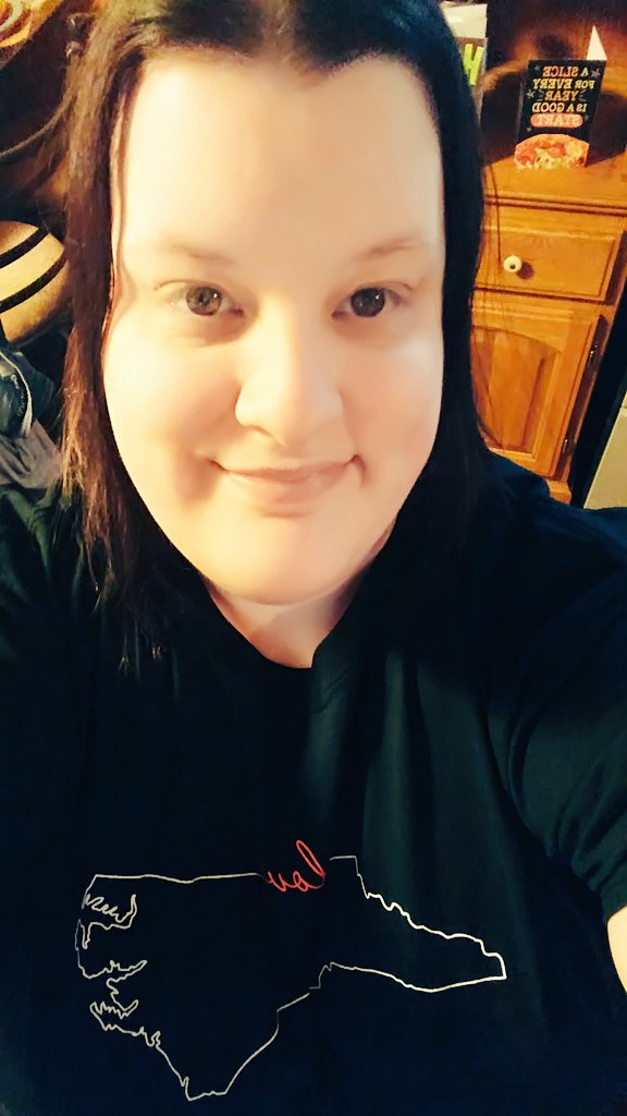 22SPNfan's tweet image. Got my shirt in the mail today! (Birthday gift for myself)
@SophiaBush
@HilarieBurton
@DanneelHarris #OTH #capefearlesschallenge