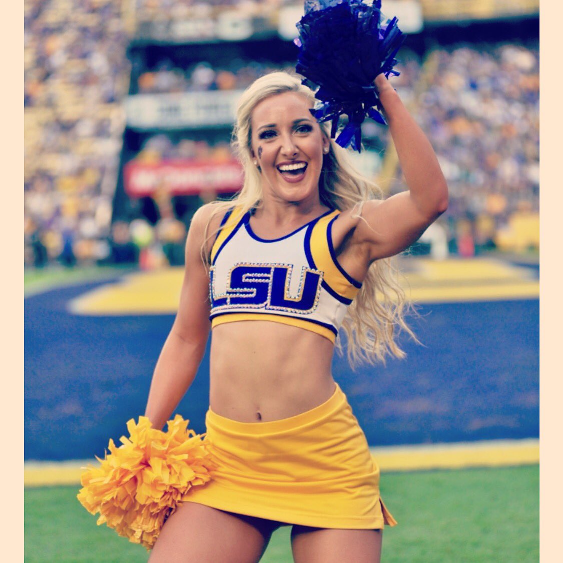 ✌🏼 DAYS until we’re back on the field cheering on the TIGERS! #beatbama #letsgeaux