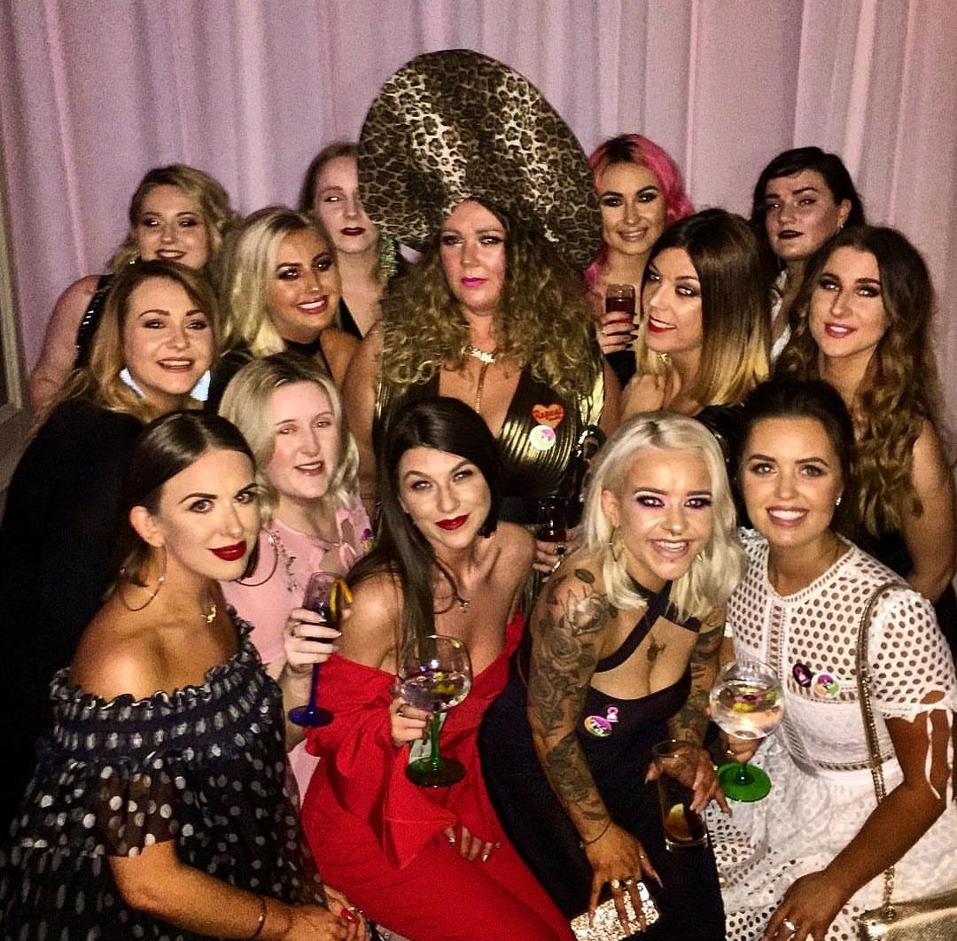 AndreaHoran's tweet photo. 6 years of living my Tropical life.  I actually cant put into words how much @TropicalPopical has enriched my life on so many levels.  The actual dream. https://t.co/Ni8JMXuSLA