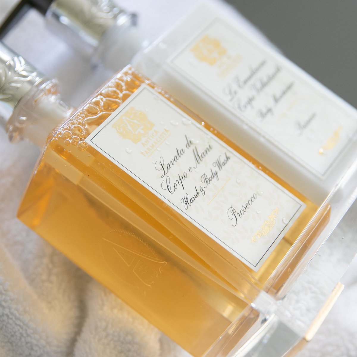 anticagirl's tweet photo. Indulge in Prosecco &amp; Our new Acrylic Bath &amp; Body Tray... https://t.co/ZWeA7BhdOW