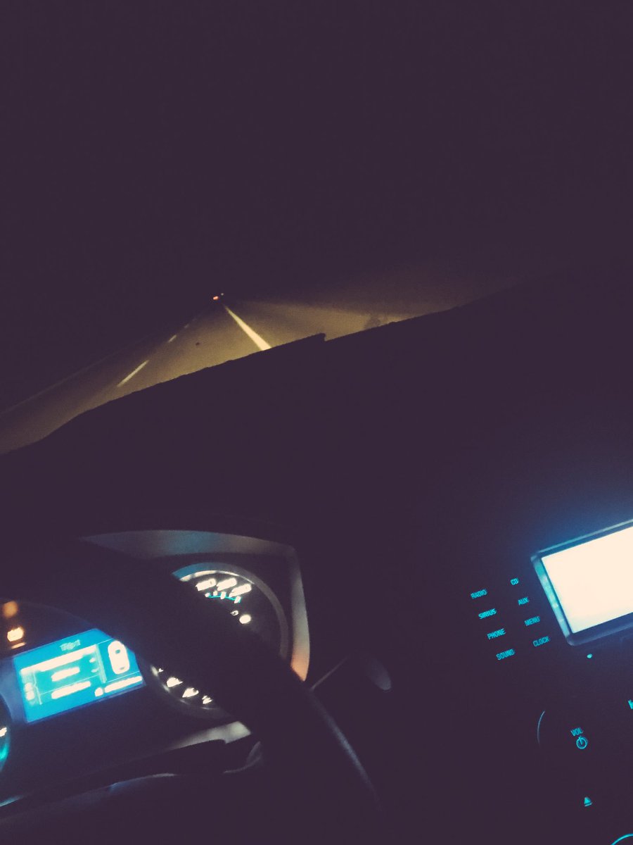 ABDALKREMFDI's tweet photo. لا ضاق بي صدري يسوقني قلبي لقبله قلبي.. https://t.co/7GIDi0nLMk