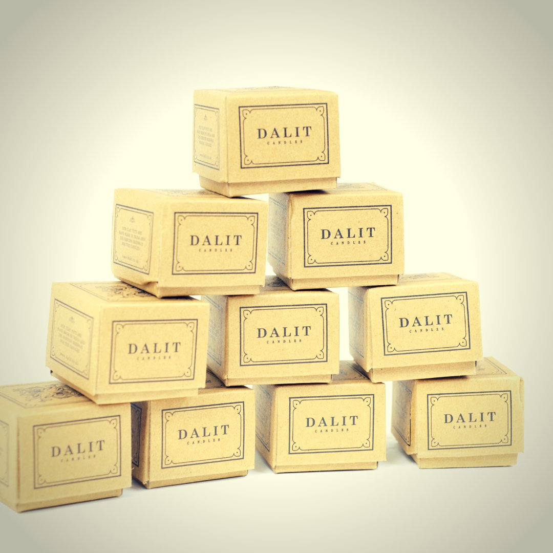 dalitgoodsco's tweet photo. The perfect stocking filler! 🎁
Our Rahul d'light candles are £1.49 each.
#claycandles #weddingfavour #stockingfillers #charitycandles #ethicalshopping #biodegradable #somethingdifference #giveback #candleobsessed #christmasgifts #candles #zerowaste #perfectgifts https://t.co/pLFVEFPCV6