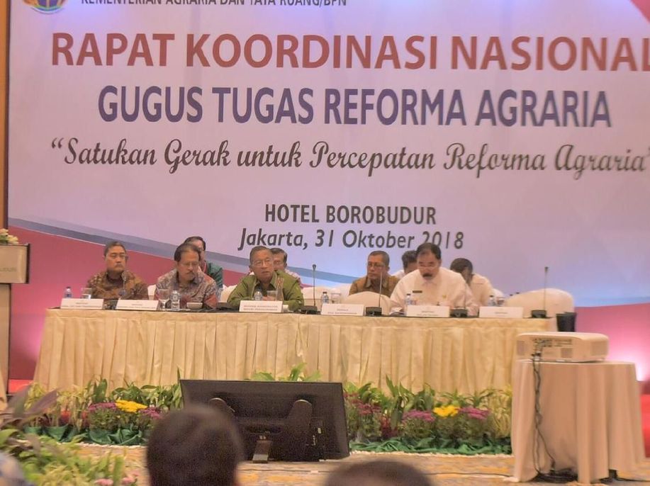 detikcom's tweet photo. Kemendes Sebut Sertifikasi Lahan Jauhkan Rakyat dari Rentenir https://t.co/ZTZozbvpER via @detikfinance https://t.co/tuXiZxJXVX