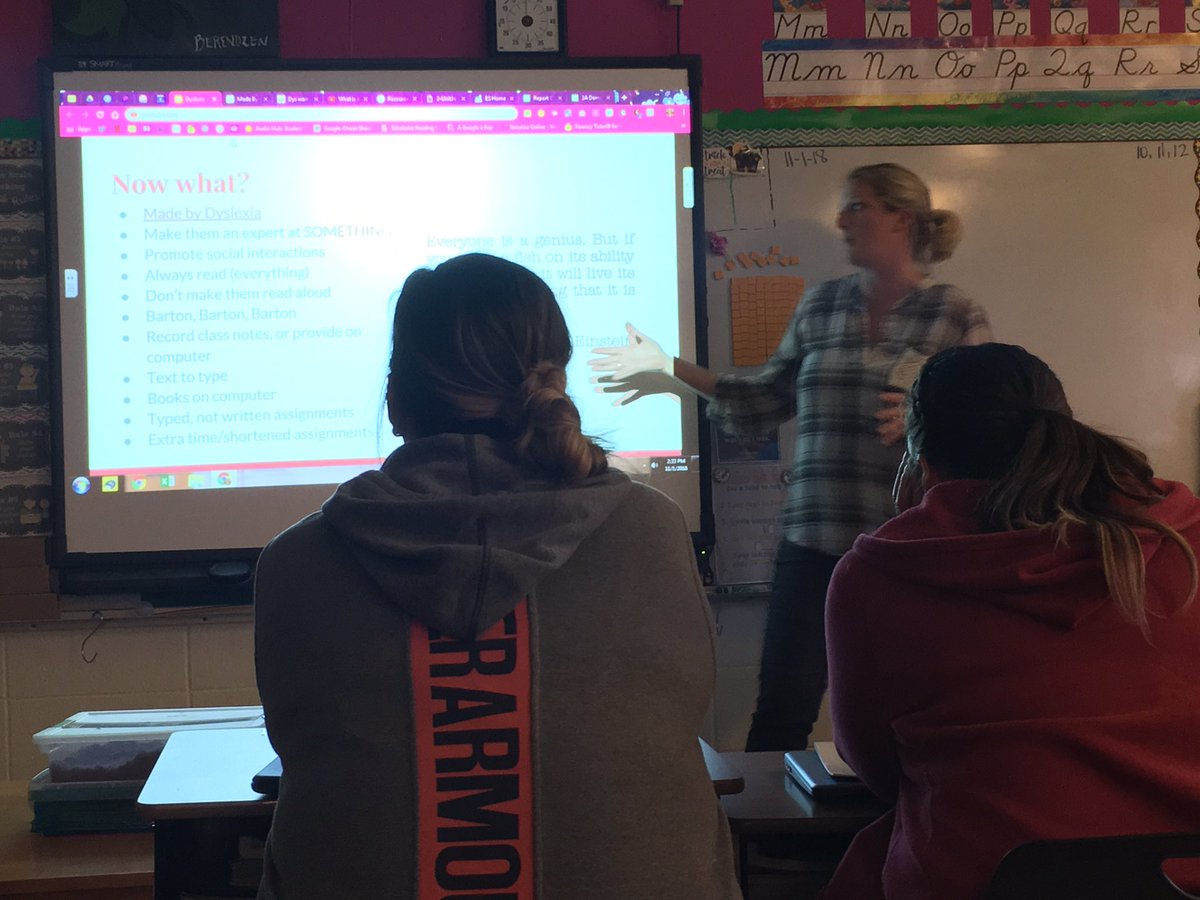 cwigle17's tweet photo. I love learning from my peers! Thank you @berendzen for sharing your passion as a momma and a teacher! @BoeFalcons #falconsinflight https://t.co/QIq7gMa2va