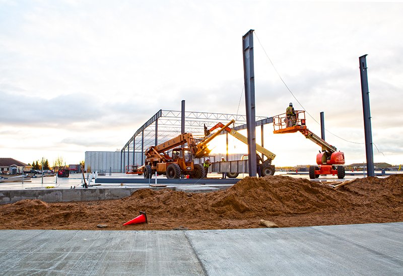 DerrickBuilt's tweet photo. It has been a great week to raise the steel frame on the Federal Foam Technologies Expansion project in New Richmond. See more here: https://t.co/aT1kHGT1h0 #derrickbuilt #butlerbuildings https://t.co/laJCvsbvUD