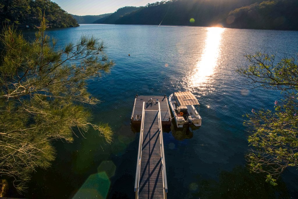 CalabashBay's tweet photo. The dawn breaks over a gorgeous blue sky at Calabash Bay Lodge. It's going to be a 🔥one! Stay cool &amp; hydrated Sydneysiders 💦🍉💧🍧

#hotenoughforyou #staycool #sydney #heatwave #beautiful #berowrawaters #hawkesbury #calabashbaylodge #visitnsw #only1hourfromsydney https://t.co/xyMtyqGKzP