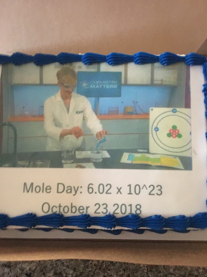 @SESIRachel we made a cake on mole day