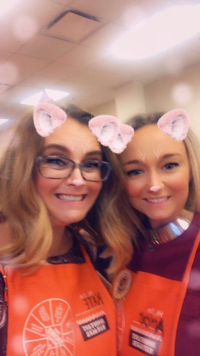 Sweetest lady!  <a href="/SilvaniAmber/">Amber Silvani</a> glad we got to hang out today. #d276leadinevent