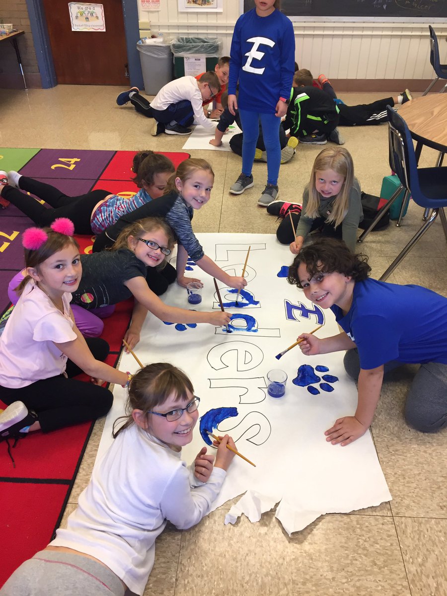 MrsAdamsCUBS's tweet photo. Kindness Club friends getting ready for our Leader In Me kickoff. Looking forward to Tuesday! #kindnesscounts https://t.co/GGUkCOPWOH