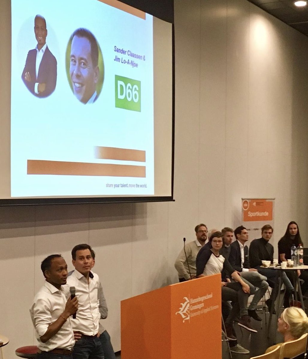 Jim_LoANjoe's tweet photo. Superleuke middag gehad: debatteren met studenten  @Sportstudies @hanze en 18 (kandidaat)raadsleden van 12 politieke partijen. @D66 kreeg van deze studenten de meeste stemmen! 💪🏽 #thuiswedstrijd 😉  Met dank aan moderator @Eric_B_Mulder en eventmanagers @MiekeZijl @Magdaboven https://t.co/Fy8nzkZW1d