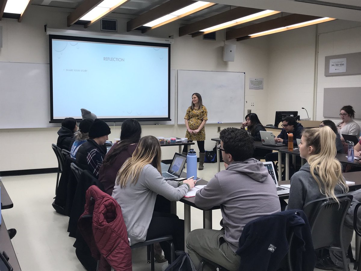 Diane_SK's tweet image. Ed Students engaging in an afternoon of Documentation Learning. Thank you @Mason7Jen for sharing your knowledge, passion, and experiences with future teachers @usaskEducation #assessinglearning #uofseducation #pssdmpsc #learnersforlife