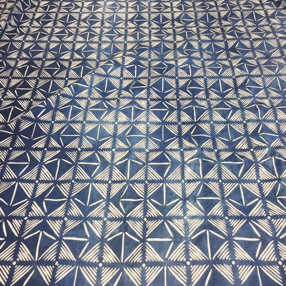 Now enrolling for #Katazome, a Japanese resist printing and dyeing method, starting Saturday, 11/10 <a href="/TextileArtsCent/">Textile Arts Center</a>! 〰〰〰 Learn more + enroll: campscui.active.com/orgs/TextileAr… #TACclasses #surfacedesign #textiles #textileart #naturaldyes