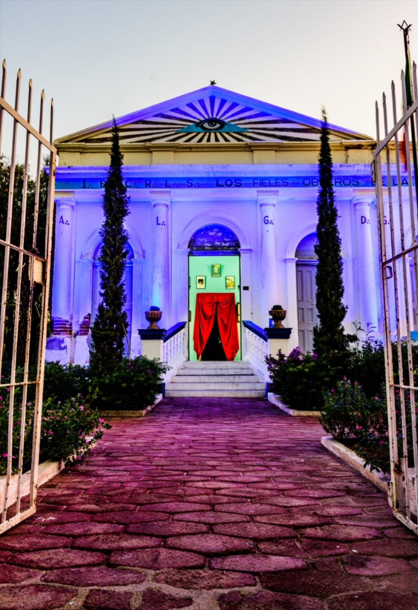 AStiller0's tweet photo. Felicidades a la primera Logia Masónica de Baja California Sur, la cual a partir del próximo 1o. de enero ostentará el nombre de Ilustre, Digna y Sesquicentenaria Benemérita Respetable Logia Simbólica "Los Fieles Obreros de la Baja California No. 189", #150añosdetrabajos #LaPaz https://t.co/3zDS6WKFgB