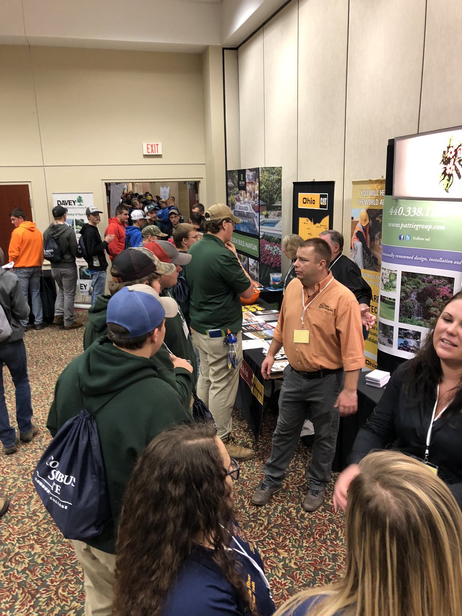 AmericanHortCEO's tweet photo. ONLA High School Landscape Olympics - 230+ young Nursery and Landscape professionals - Career Exploration #OHLO18 https://t.co/cwn3cD2UwJ