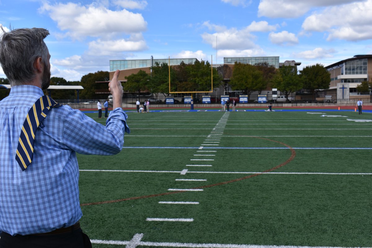 jesuitdallas's tweet photo. Mr. TJ Howard '08 taunts his physics classes as they try to hit him with water balloons using a slingshot. #EasyRight? #Science #Physics #IntellectuallyCompetent #ASC4 https://t.co/nkG0oxaXF2