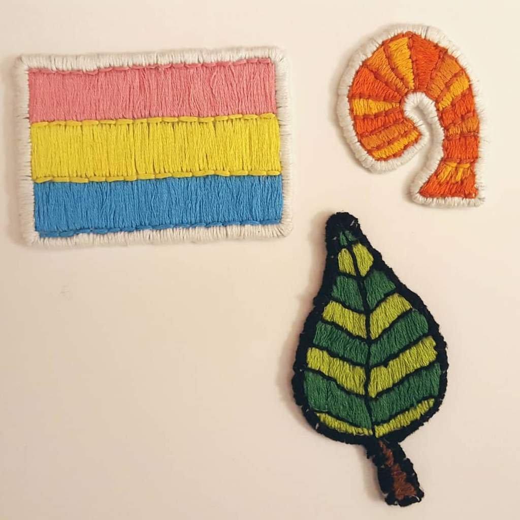 Patch me up 🌈
aminoapps.com/p/cmebfh by MhenaBee in #Embroidery Amino