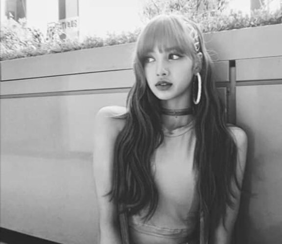KGPics_'s tweet photo. Lalisa 💕 https://t.co/Sh6NEsFBU4