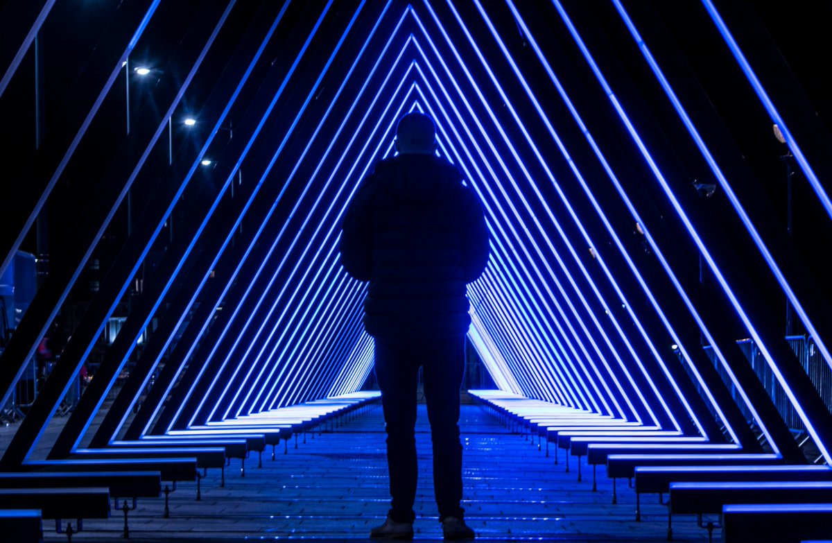YouFromLancs's tweet photo. Sneak preview of the AMAZING art installations - The Wave by Vertigo, Anahad by Stefano Casati and Seeing Bronze by Kazamier Productions - ahead of this weekend's #RiverOfLight Festival
@LivEchonews @EchoWhatsOn @lpoolcouncil @CultureLPool https://t.co/6Vc7Ad6XwI