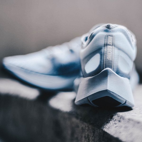 zoom fly sp fast obsidian mist